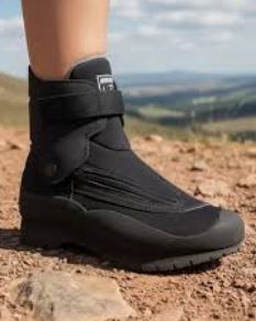 CALÇADOS E BOTAS PARA USO EM PARAMOTOR